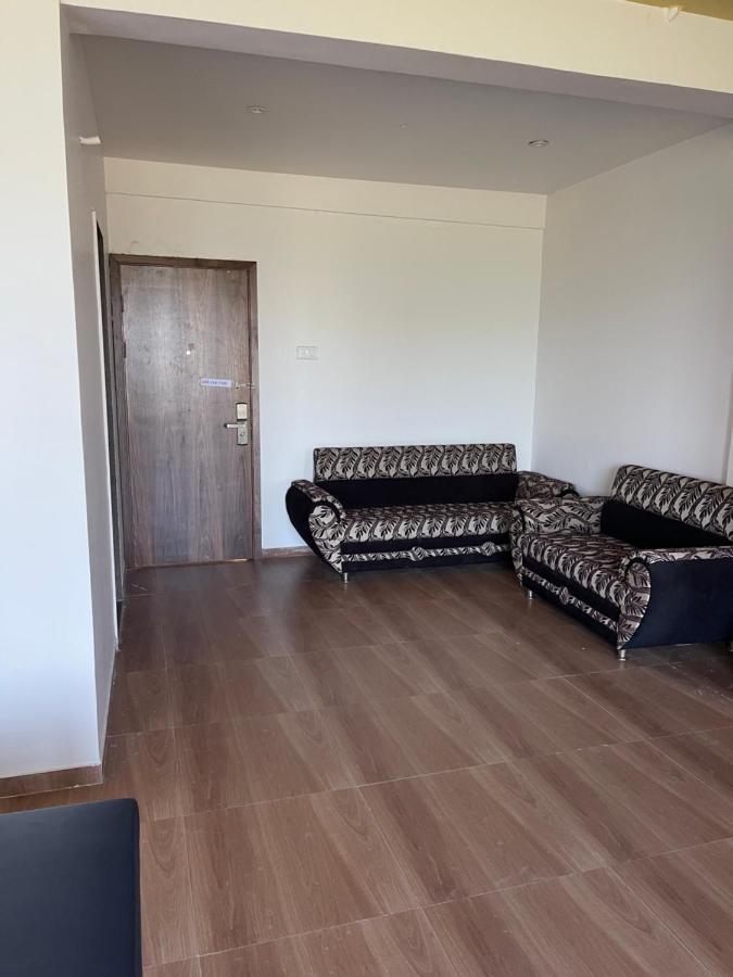 Heaven 7 Hotel&Resort Himatnagar Buitenkant foto